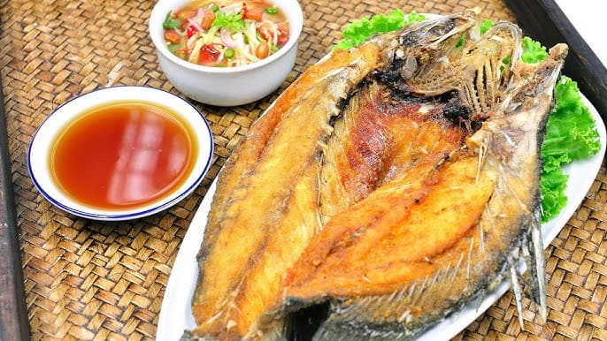 Deep Fried Sea Bass with Fish Sauce - ภาพที่ 1