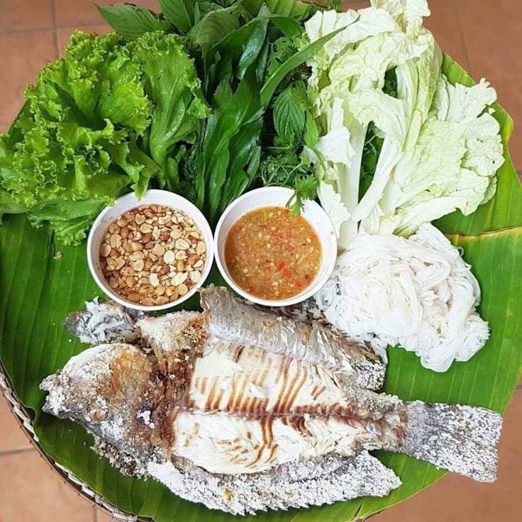 Salt-crusted Grilled Fish - ภาพที่ 1
