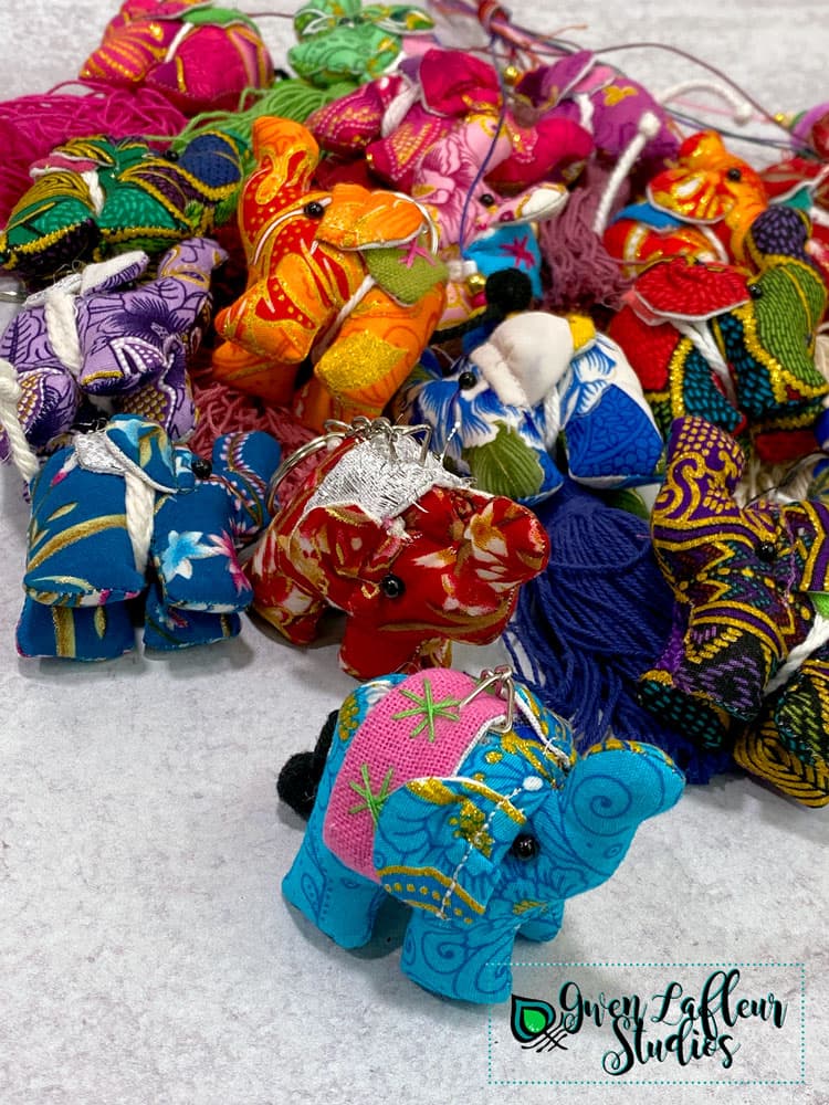 พวงกุญแจผ้าไทย handmade - ภาพที่ 1